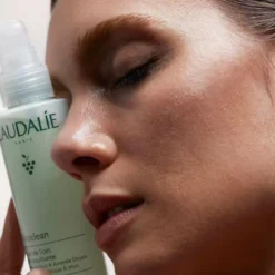 Caudalie - Vinoclean Make-up Removing Cleansing Oil - 150ml 8 Caudalie - Vinoclean Make-up Removing Cleansing Oil - 150ml -Boutique Beauté et Cosmétiques 4 35867.1651824434