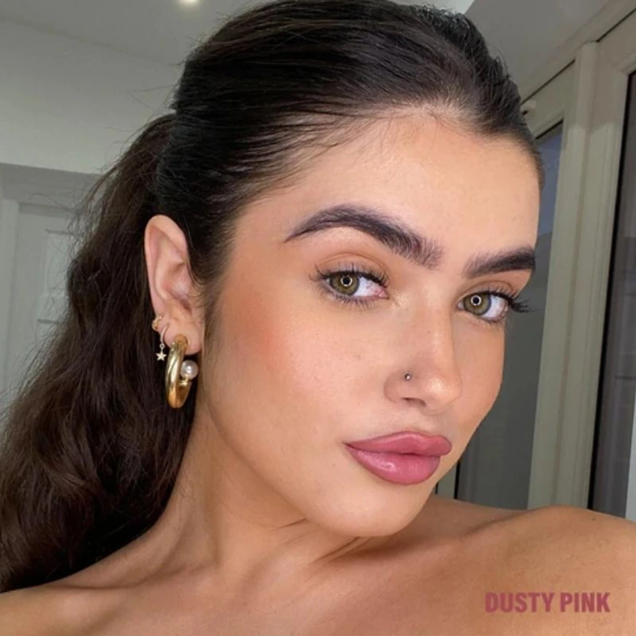 Inglot Kiss Catcher Lipsticks 8 Inglot Kiss Catcher Lipsticks – Image 8