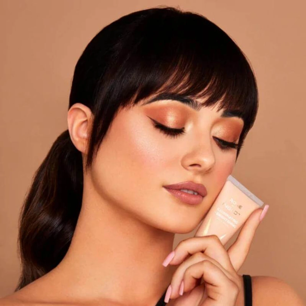 Inglot - Rosie For Inglot Illuminating And Brightening Face Base 3 Inglot - Rosie For Inglot Illuminating And Brightening Face Base – Image 3