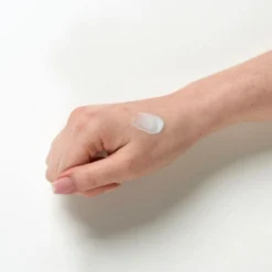 Ultrasun Face SPF50+ 50ml 7 Ultrasun Face SPF50+ 50ml -Boutique Beauté et Cosmétiques Ultrasun Face SPF50 50ml use 1 53026.1650549237